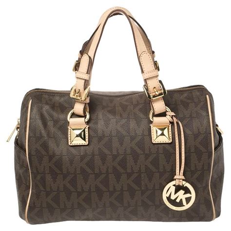 what stores sell michael kors purses|discontinued Michael Kors handbags.